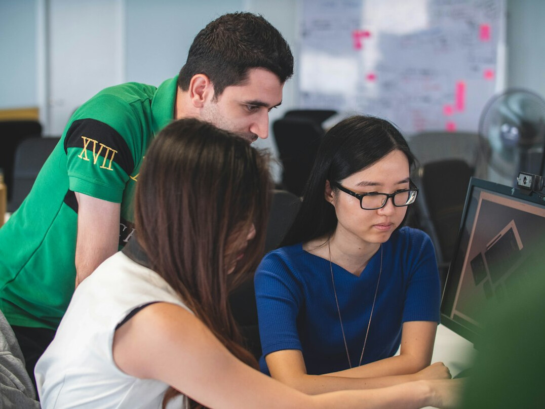 diverse group learning programming